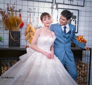 ชุดเจ้าสาวและชุดเจ้าบ่าว ชุดสากล เช่าที่แบมบี้ เวดดิ้ง ห้วยขวาง